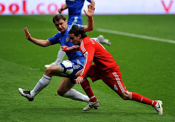 似肘擊球員 似肘擊球員